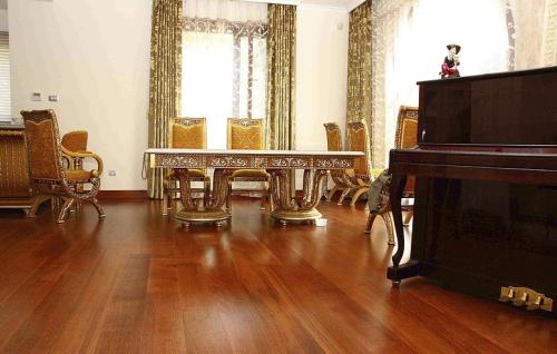 三層木地板2.jpg 三層木地板2.jpg