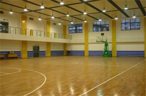 運(yùn)動(dòng)木地板1.jpg 運(yùn)動(dòng)木地板1.jpg